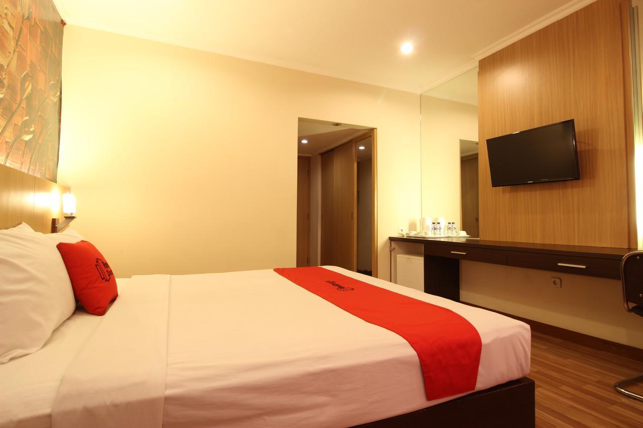Reddoorz Premium @ Slamet Riyadi 2 Solo Eksteriør billede