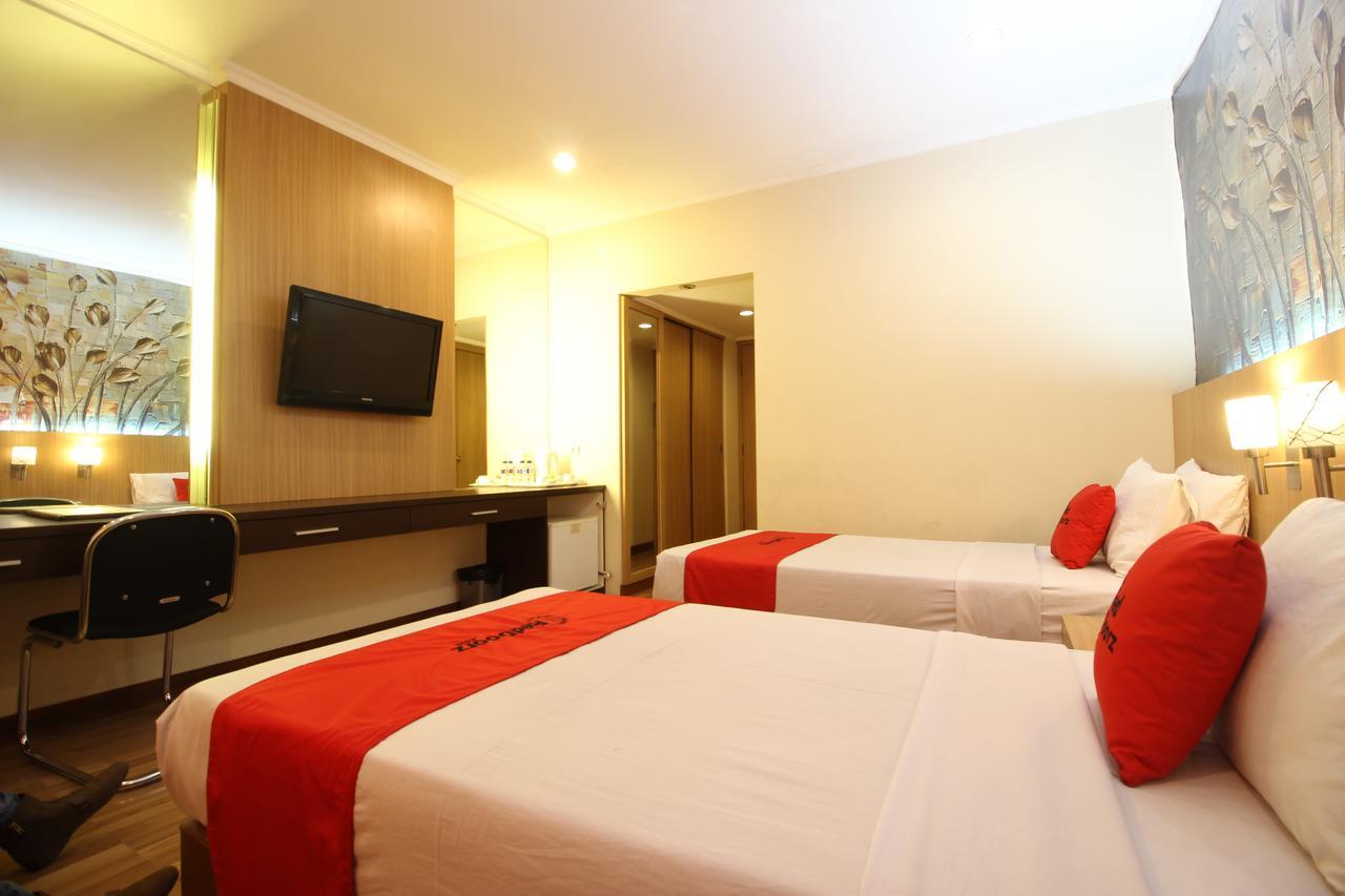 Reddoorz Premium @ Slamet Riyadi 2 Solo Eksteriør billede