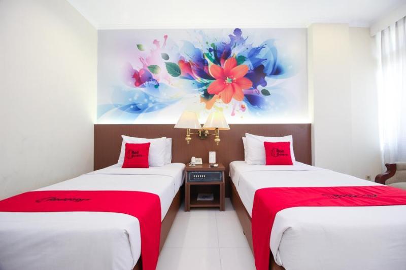 Reddoorz Premium @ Slamet Riyadi 2 Solo Eksteriør billede