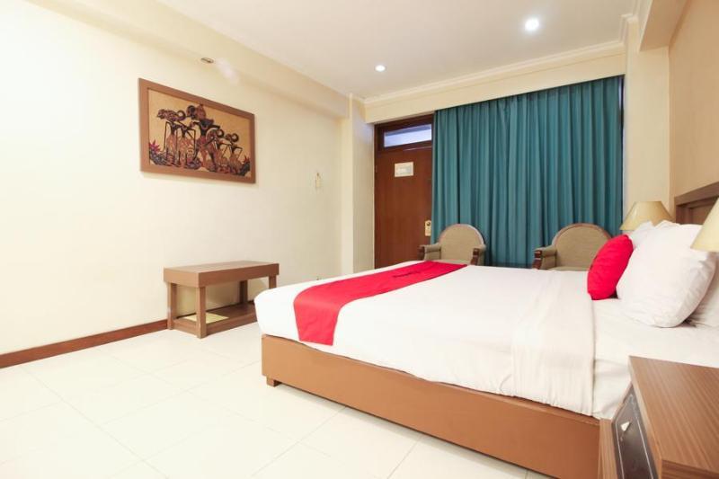 Reddoorz Premium @ Slamet Riyadi 2 Solo Eksteriør billede