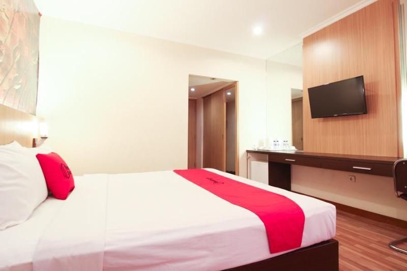 Reddoorz Premium @ Slamet Riyadi 2 Solo Eksteriør billede